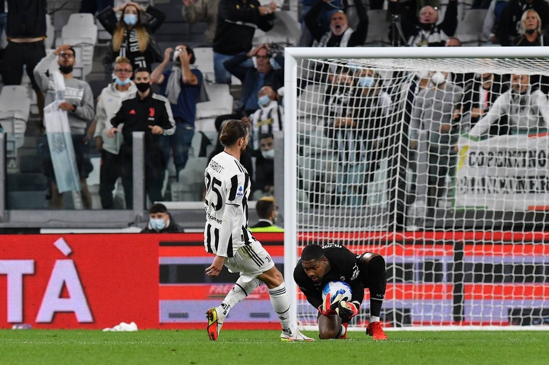 斥裁判判罚 斥裁判判罚